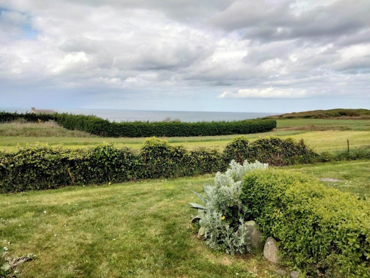 Bienvenue Au Studio L'Escale Bleue Avec Vue Mer Et Sur Le Cap Frehel Saint-Cast-le-Guildo Bagian luar foto